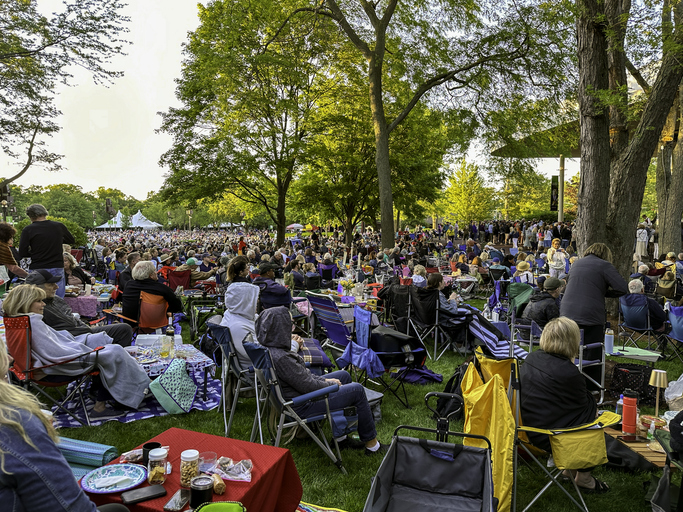 Panoramic Image of Highland Park, IL